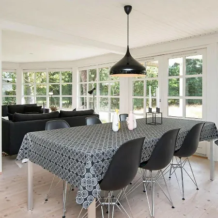 Dom wakacyjny Three-bedroom Holiday In 62 Blåvand